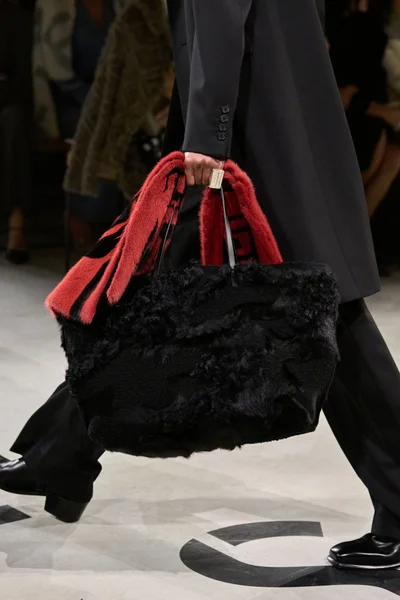 Look 175